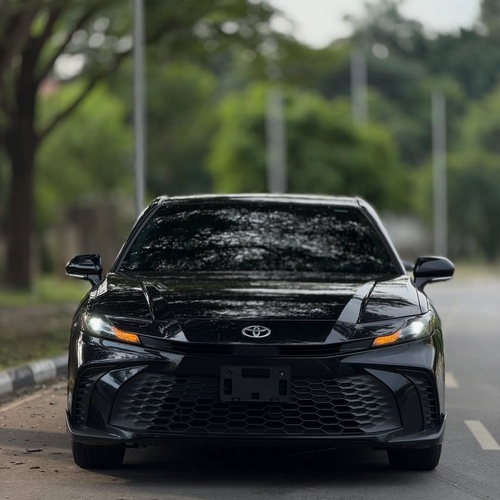 Toyota Camry SE (2025)  Foreign Used 🇯🇵 Premium Sport Sedan Available