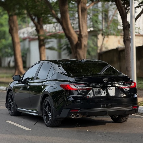 Toyota Camry SE (2025)  Foreign Used 🇯🇵 Premium Sport Sedan Available