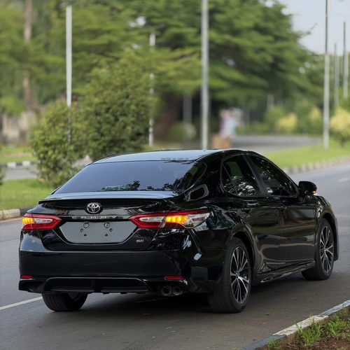 Toyota Camry SE 2018🇯🇵 Strong Engine & Low Fuel Consumption