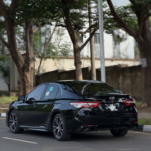 Toyota Camry SE 2018🇯🇵 Strong Engine & Low Fuel Consumption