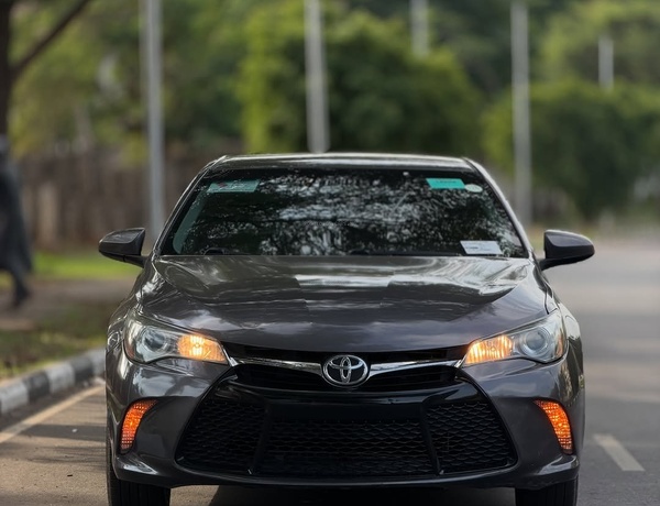 2017 TOYOTA CAMRY – FOREIGN USED | CLEAN, RELIABLE & FUEL EFFICIENT 