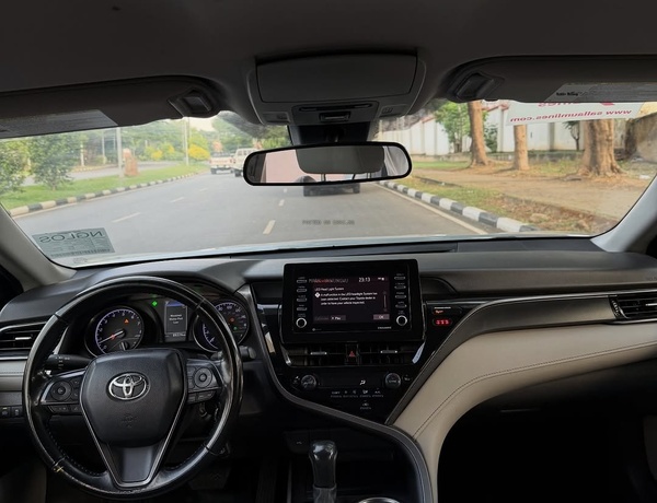 2022 TOYOTA CAMRY SE – FOREIGN USED | SPORTY & RELIABLE SEDAN 