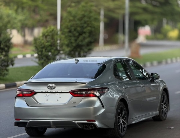 2022 TOYOTA CAMRY SE – FOREIGN USED | SPORTY & RELIABLE SEDAN 