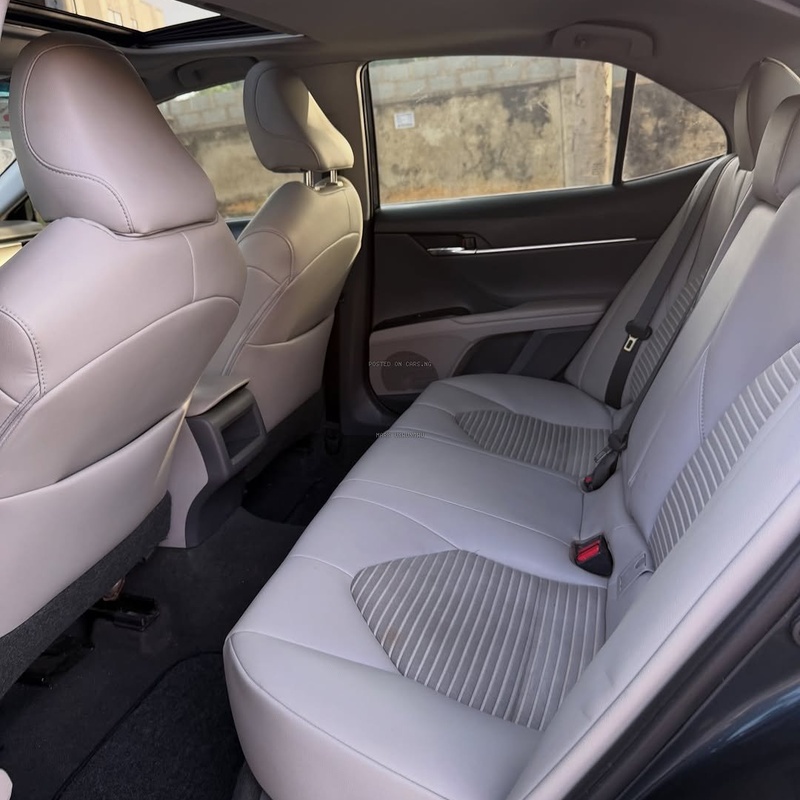 2019 TOYOTA CAMRY SE – FOREIGN USED | SPORT SEDAN image