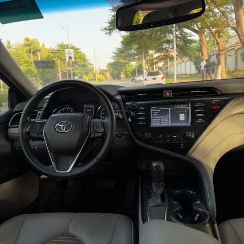 2019 TOYOTA CAMRY SE – FOREIGN USED | SPORT SEDAN