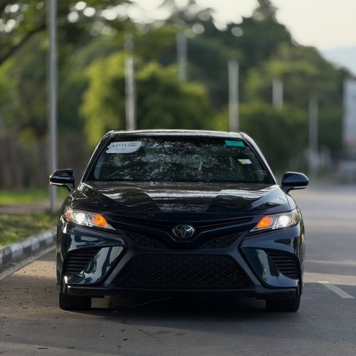 2019 TOYOTA CAMRY SE – FOREIGN USED | SPORT SEDAN