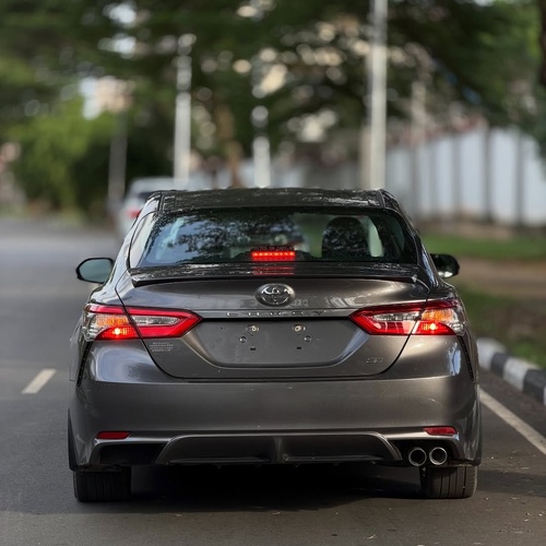 2019 TOYOTA CAMRY SE – FOREIGN USED | SPORT SEDAN