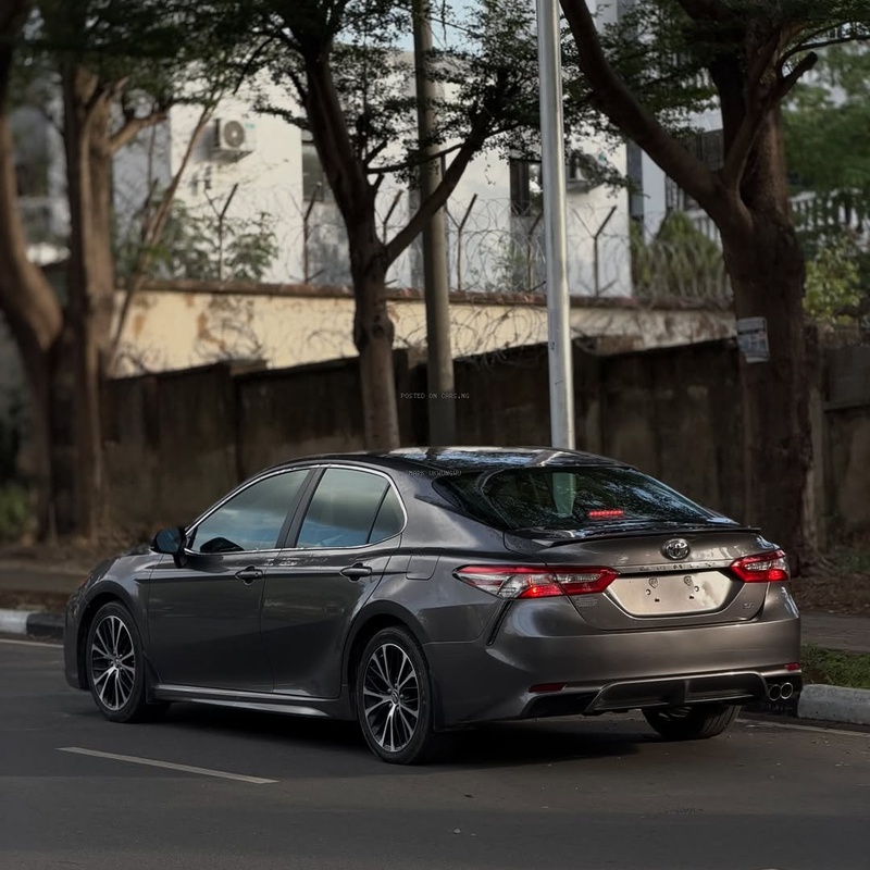 2019 TOYOTA CAMRY SE – FOREIGN USED | SPORT SEDAN image