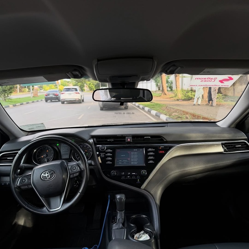 2019 TOYOTA CAMRY SE – FOREIGN USED | SPORT SEDAN image