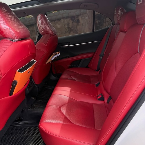 TOYOTA CAMRY 2021 TOKUNBO – SHARP BODY, WELL MAINTAINED UNIT