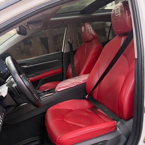 TOYOTA CAMRY 2021 TOKUNBO – SHARP BODY, WELL MAINTAINED UNIT