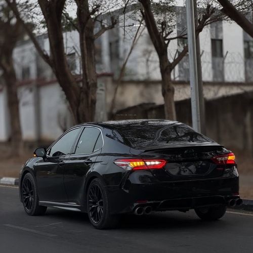 Foreign Used Toyota Camry TRD 2018 for Sale In Abuja
