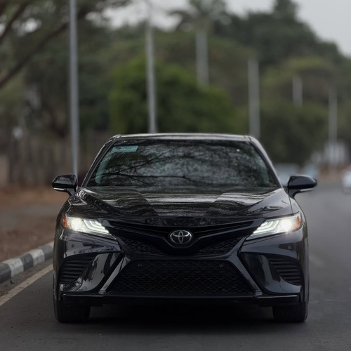 Foreign Used Toyota Camry TRD 2018 for Sale In Abuja