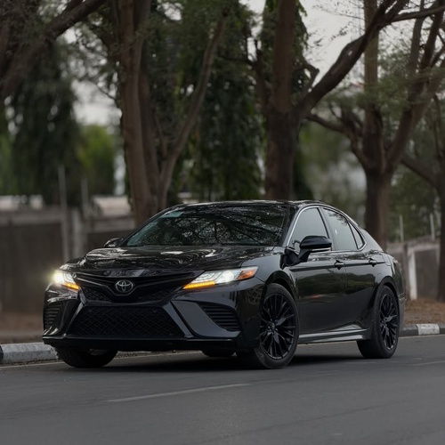Foreign Used Toyota Camry TRD 2018 for Sale In Abuja