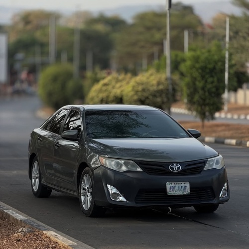 Toyota Camry XLE 2013 Foreign Used 🚗 Luxury & Comfort Combined