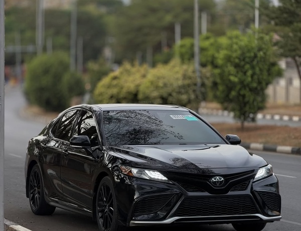 Foreign Used Toyota Camry XSE 2023 for Sale In Abuja