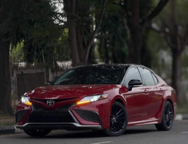 Foreign Used  Toyota Camry XSE 2021 in Abuja