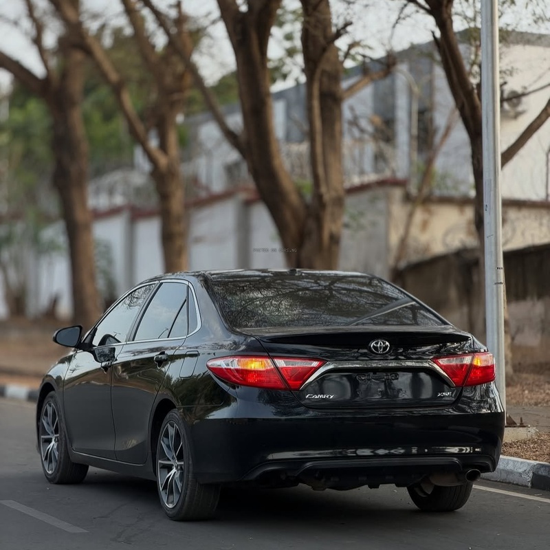 2016 Toyota Camry XSE FOREIGN USED – Luxury Sport Sedan, image