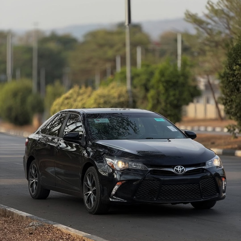 2016 Toyota Camry XSE FOREIGN USED – Luxury Sport Sedan, image