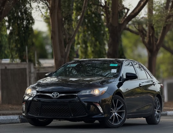 2016 Toyota Camry XSE FOREIGN USED – Luxury Sport Sedan,