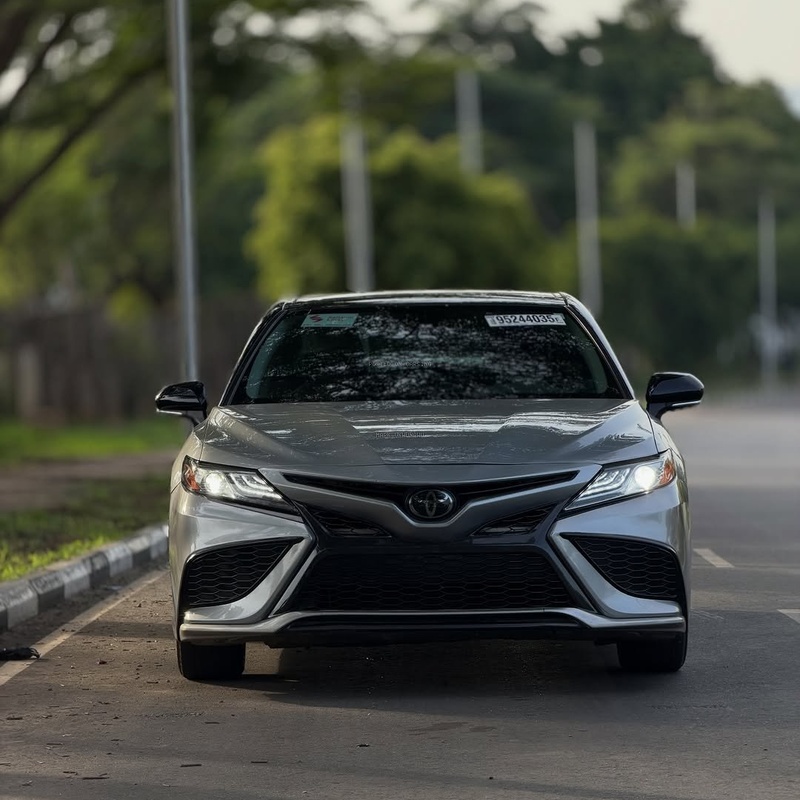 Toyota Camry XSE Tokunbo – First Body, Excellent Condition image