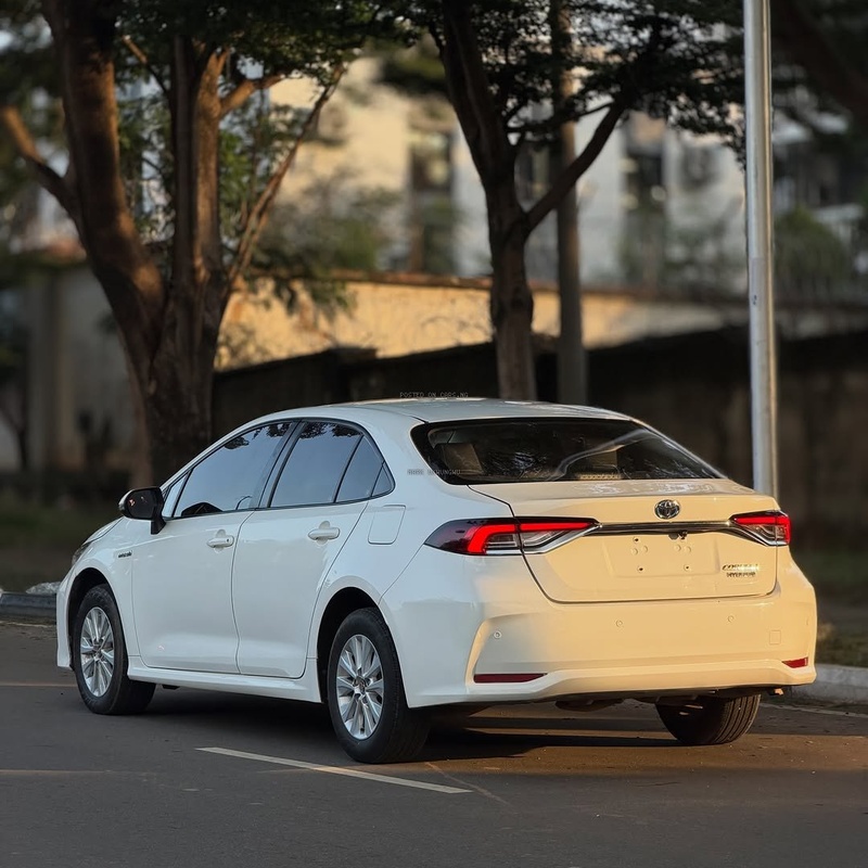 TOYOTA COROLLA HYBRID 2020 FOR SALE image