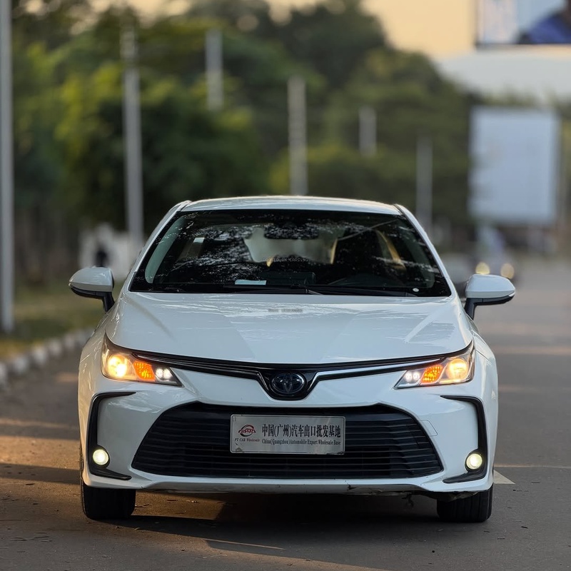 TOYOTA COROLLA HYBRID 2020 FOR SALE image