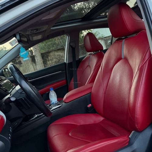 Foreign Used Toyota Camry XSE 2019 model for Sale In Abuja