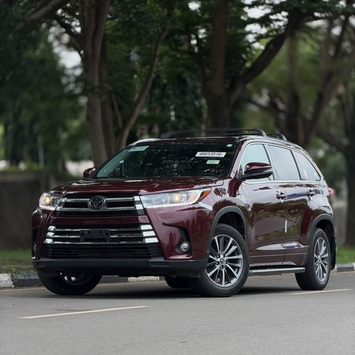 Toyota Highlander XLE 2018 Model – Premium SUV