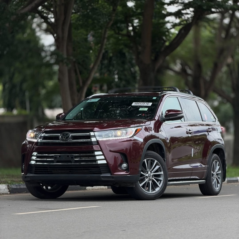 Toyota Highlander XLE 2018 Model – Premium SUV image