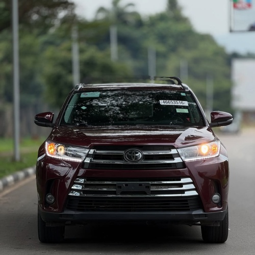 Toyota Highlander XLE 2018 Model – Premium SUV