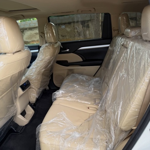 Toyota Highlander XLE 2017🔥 Luxury, Comfort & Reliability