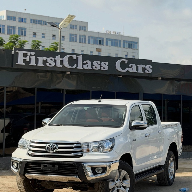 Foreign Used Toyota Hilux 2017 in Abuja   image