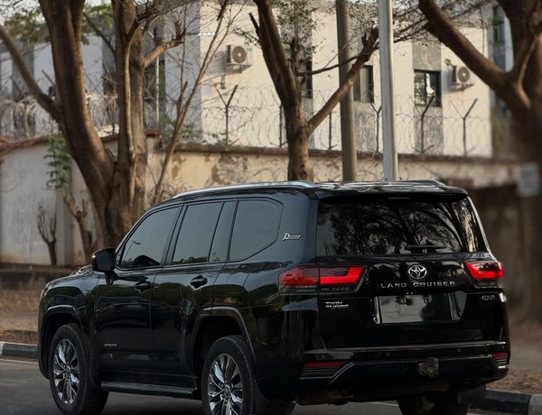 Foreign Used Toyota Land Cruiser GX.R 2023 for Sale In Abuja