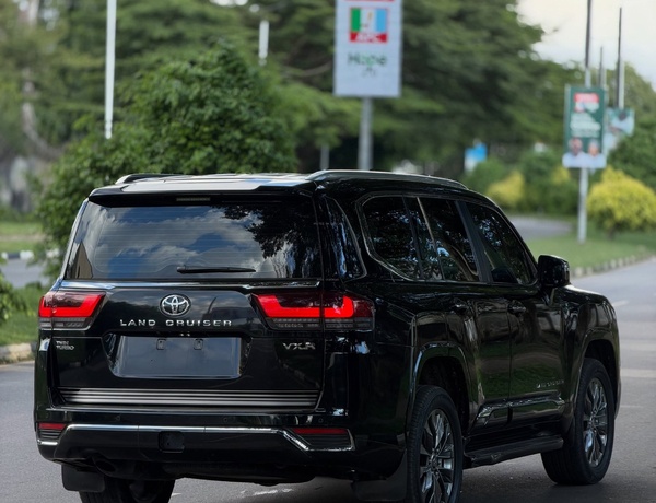 Foreign Used Toyota Land Cruiser VXR 2024 In Abuja