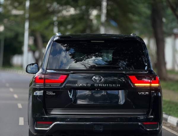 Foreign Used Toyota Land Cruiser VXR 2024 In Abuja