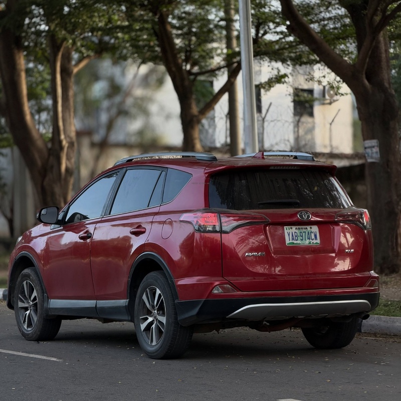 Nigerian Used Toyota RAV4 XLE 2016 in Abuja image