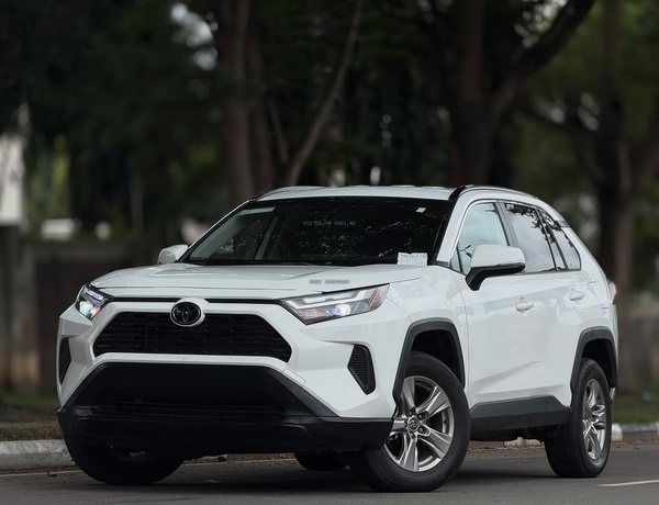 TOYOTA RAV4 XLE 2024 FOR SALE