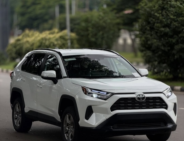 TOYOTA RAV4 XLE 2024 FOR SALE
