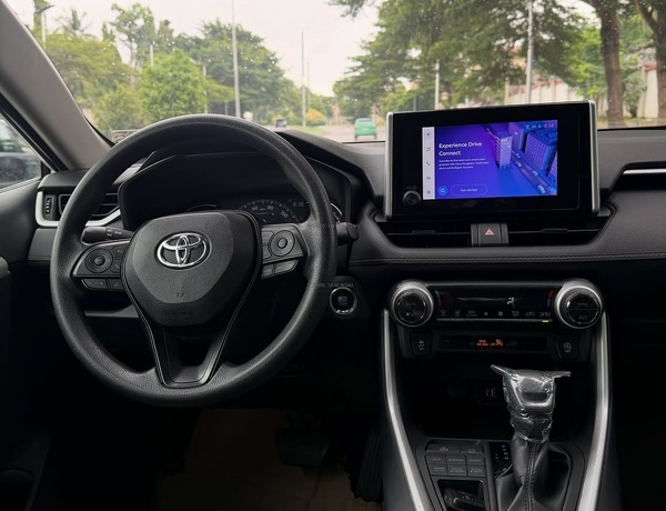 TOYOTA RAV4 XLE 2024 FOR SALE