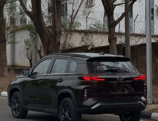 🚨 Toyota Urban Cruiser 2025 FOREIGN USED – Budget-Friendly SUV