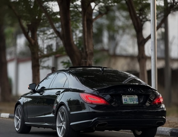 Foreign Used Mercedes Benz CLS550 2014 model for Sale In Abuja