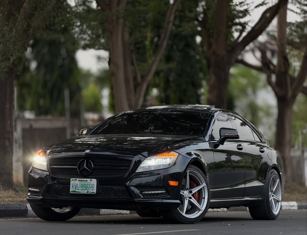Foreign Used Mercedes Benz CLS550 2014 model for Sale In Abuja