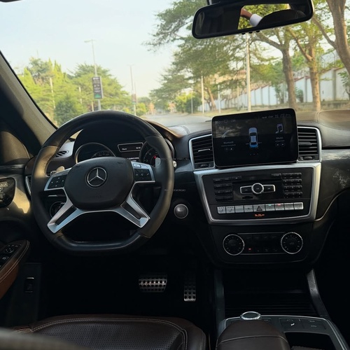 Extremely Super Clean Mercedes Benz ML63 AMG 2013 For Sale In Abuja