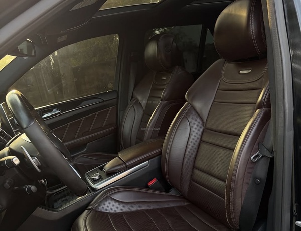 Extremely Super Clean Mercedes Benz ML63 AMG 2013 For Sale In Abuja