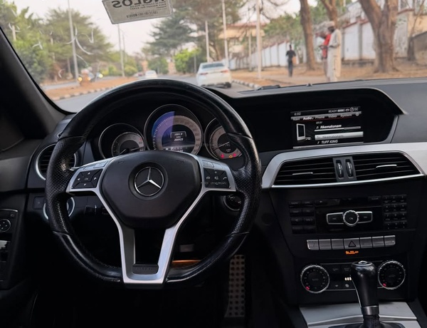 Foreign Used 2013 Mercedes Benz C300 for Sale In Abuja 