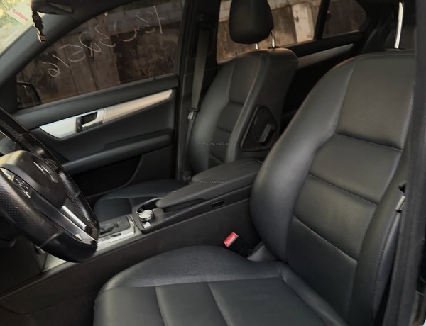 Foreign Used 2013 Mercedes Benz C300 for Sale In Abuja 