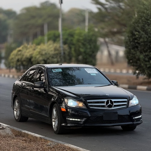 Foreign Used 2013 Mercedes Benz C300 for Sale In Abuja 