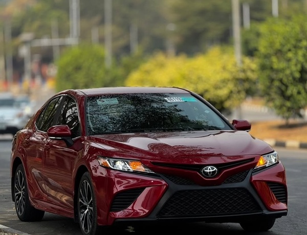 Urgent Sale ⏳ 2019 Camry SE – Very Clean | Asokoro