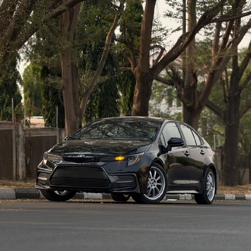 Foreign Used 2021 Toyota Corolla SE for Sale In Abuja